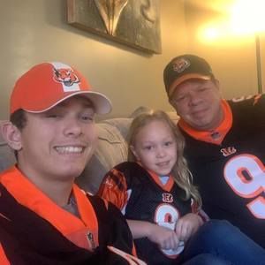 Meet your Posher, Lee